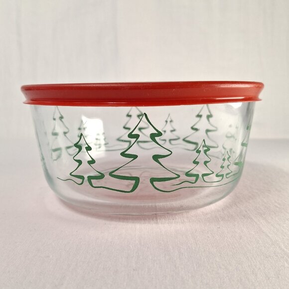 CHristmas Tree Vintage Pyrex Glass Food Bowl 4 Cup, 950 ml, with Lid - Picture 6 of 10